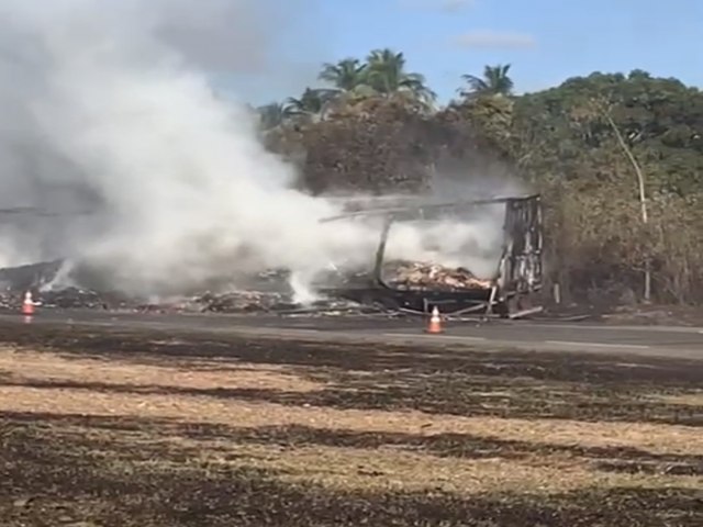 incêndio em carreta