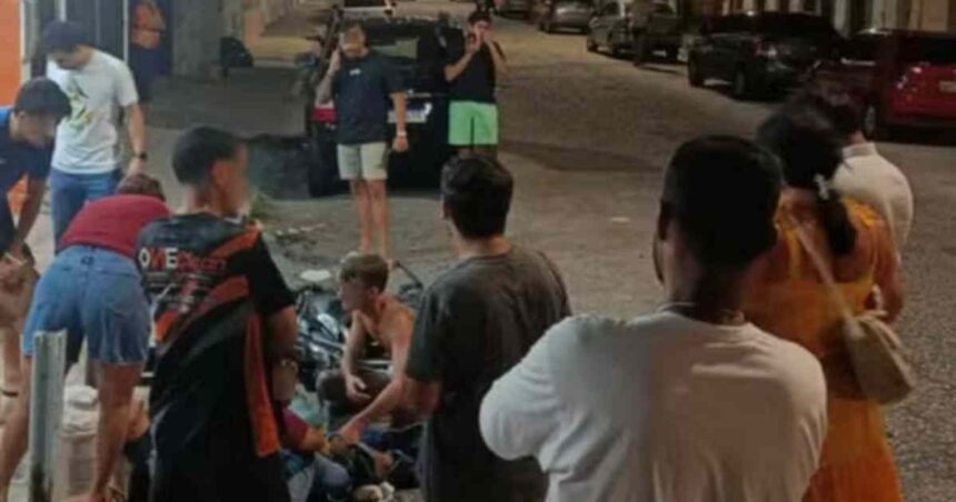 Acidente entre motocicleta e carro no Bairro São José em Aracaju