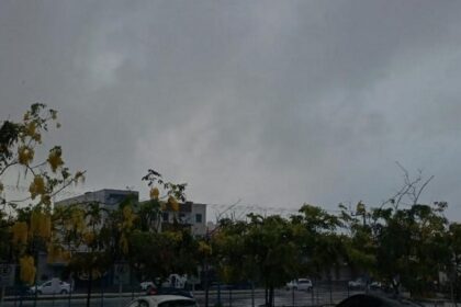 Chuva em Aracaju hoje durante alerta do Inmet com risco de ventos fortes