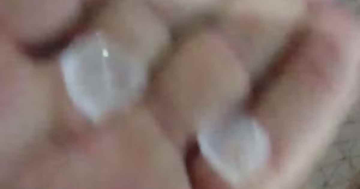 Pedras de granizo caindo em Porto da Folha, Alto Sertão de Sergipe