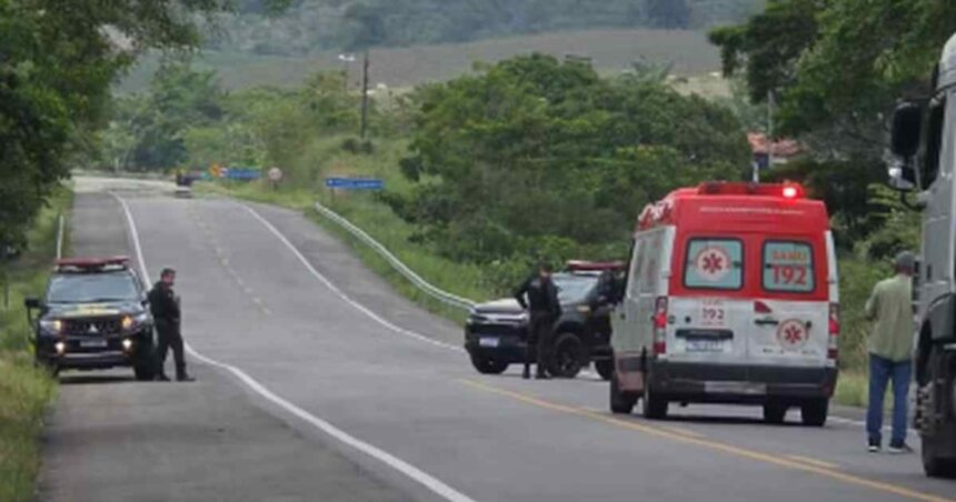 Operação policial na BR-235 em Areia Branca termina com quatro detentos mortos