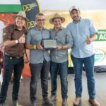 Governador Fábio Mitidieri recebe homenagem Honra ao Mérito Agro durante a Sealba Show 2026 em Sergipe