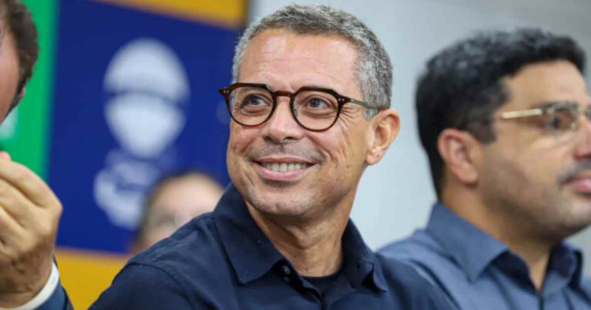 Foto de Fábio Mitidieri sorrindo