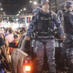 Polícia Militar fiscalizando som alto durante Carnaval em Sergipe
