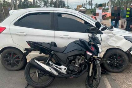 Acidente envolvendo dois veículos na Rodovia SE-050, em Aracaju