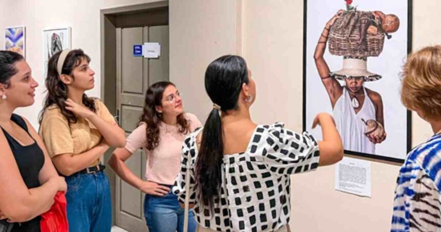 Obras da exposição Representatividades de Março no Corredor Cultural em Aracaju