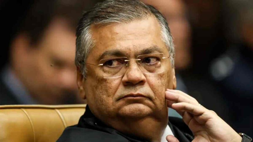 Ministro Flávio Dino STF fim aposentadoria compulsória juízes