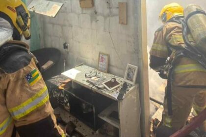 Incêndio atinge residência no bairro Novo Paraíso em Aracaju