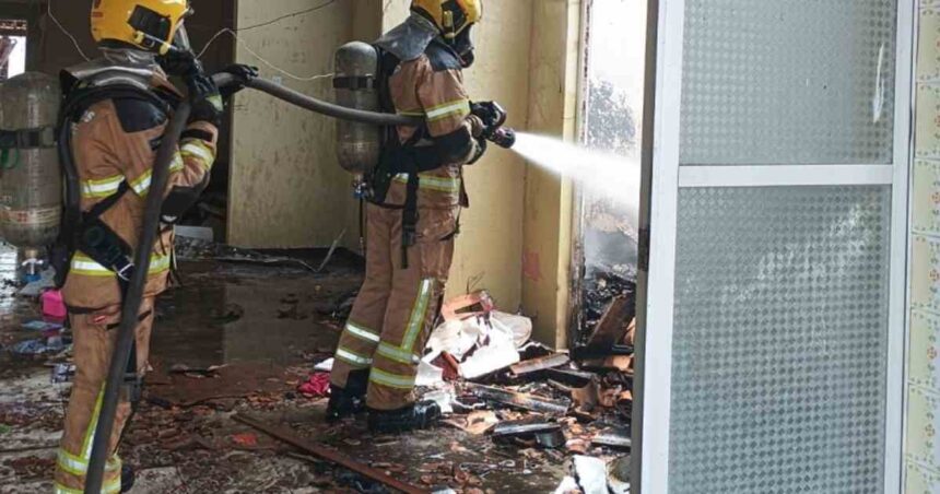Incêndio em residência no bairro Santos Dumont, em Aracaju
