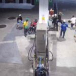 Viatura da Polícia Civil de Sergipe em frente ao DHPP.