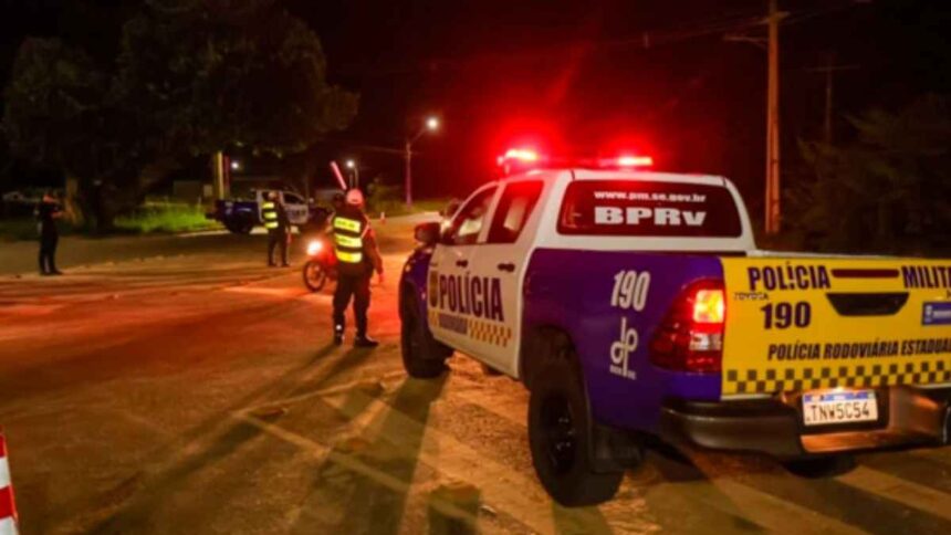 Equipe do BPRv realizando fiscalização