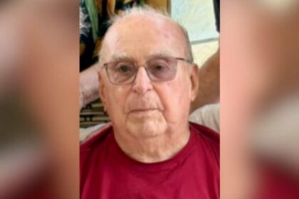 Foto do empresário sergipano Gilson de Oliveira Figueiredo em homenagem póstuma.