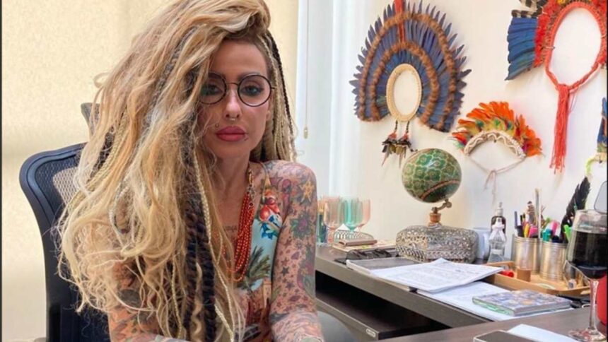 A procuradora da República Gisele Bleggi durante evento institucional em Sergipe.