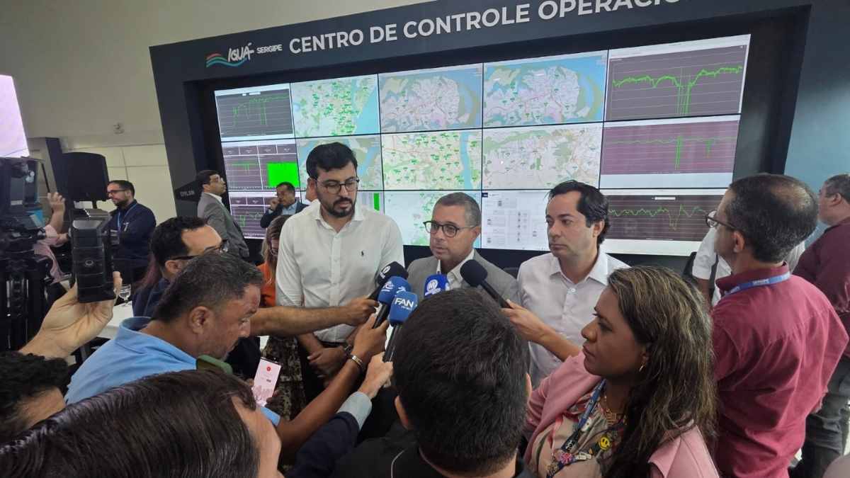 Governador Fábio Mitidieri anunciando que a Iguá fará a obra de serviço na Avenida Maranhão em Aracaju.