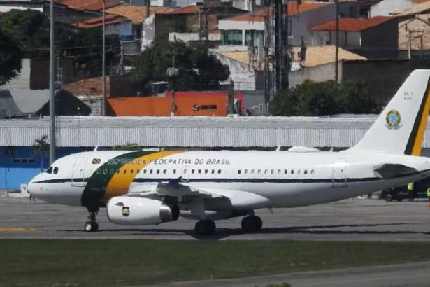 Movimentação de viaturas de segurança e autoridades na pista do Aeroporto Internacional Santa Maria em Aracaju.