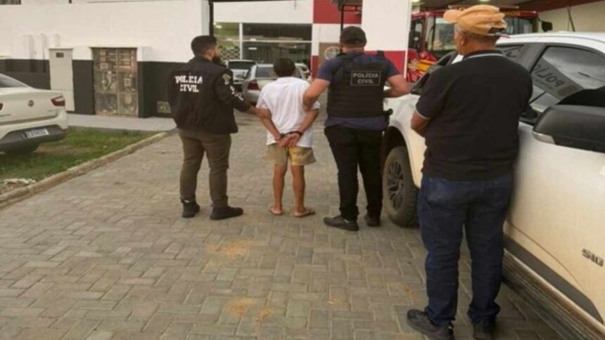 Equipes da Polícia Civil e BPCaatinga durante operação que resultou na prisão de foragido em São Miguel do Aleixo.