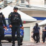 Viaturas da Polícia Militar de Sergipe alinhadas com policiais em patrulhamento estratégico para redução da criminalidade.