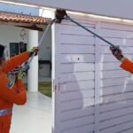 Corpo de bombeiros resgatando a Jiboia