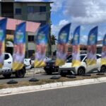 Equipes de fiscalização do TRE-SE recolhendo propaganda eleitoral em via pública.