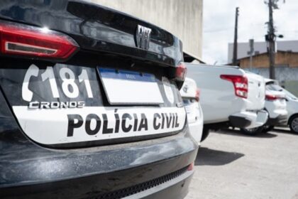 Viatura da Polícia Civil